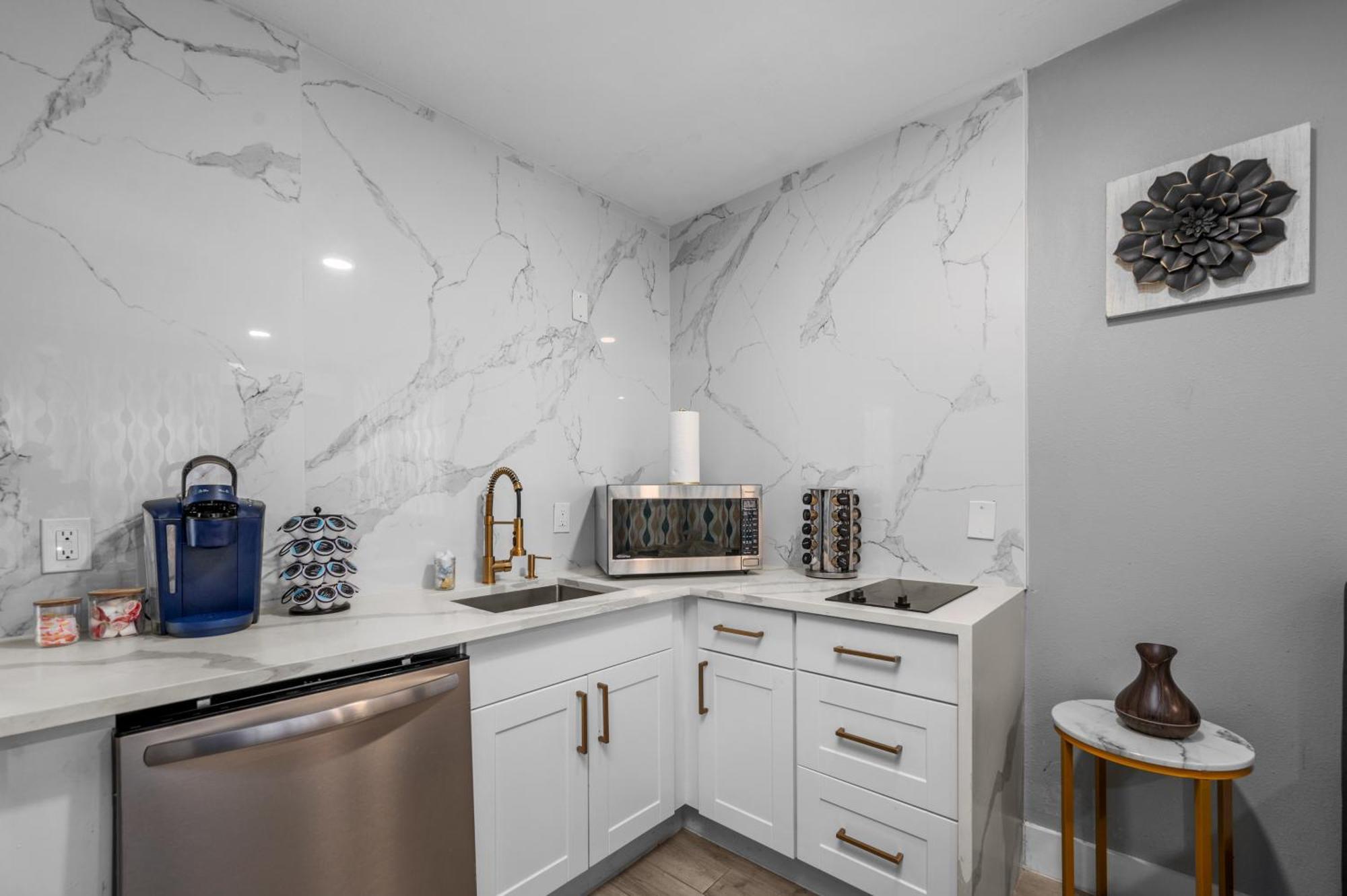 Chic Studio Apt In Central Houston With Free Park Apartment Exterior foto